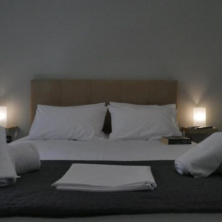 Sea Breeze-Vaporia-Syros Apartment Ermoupoli Bagian luar foto